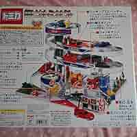 【新品・限定品】タカラトミー　トミカ 銀ピカトミカビル 30周年限定 Amazon.co.jp: トミー 銀ピカトミカビル 30周年記念限定 今だけ